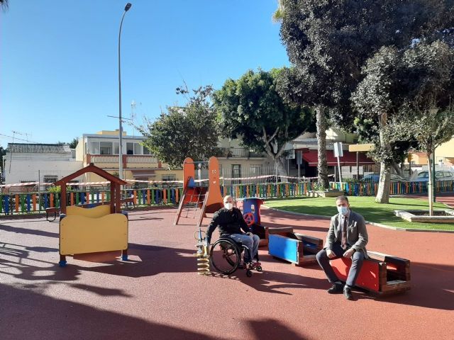 Parque infantil de la plaza Carrascn