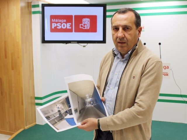 Jos Luis Ruiz Espejo, secretario general del PSOE de Mlaga, en rueda de prensa