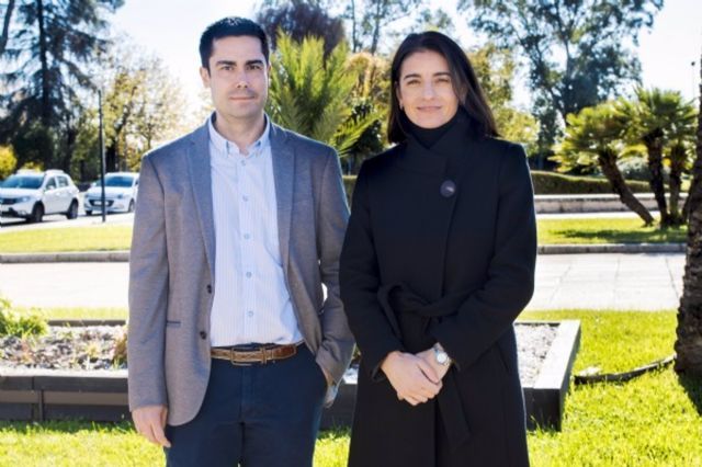 Los investigadores del grupo AGR-170 HIBRO: Calidad y Seguridad Alimentaria Antonio Valero y Elena Carrasco
