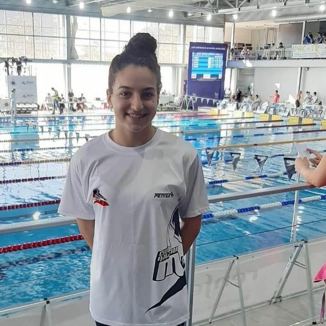 Laura Rodrguez, nadadora cartamea
