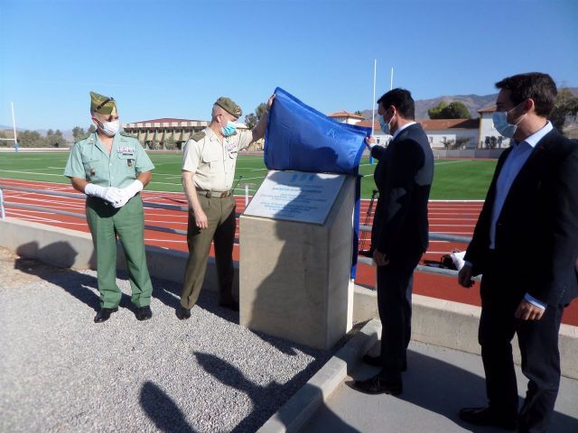 Inauguracin de la pista de rugby en la base militar lvarez de Sotomayor de Viator (Almera)