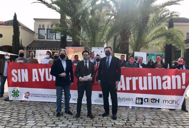 Los hosteleros de toda Andaluca anuncian movilizaciones el 15 de marzo