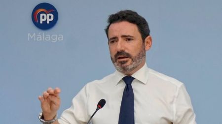 El portavoz adjunto del Grupo Popular en el Parlamento andaluz, Jos Ramn Carmona