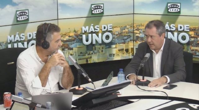El secretario general del PSOE de Andaluca y alcalde de Sevilla, Juan Espadas, en una entrevista en Onda Cero