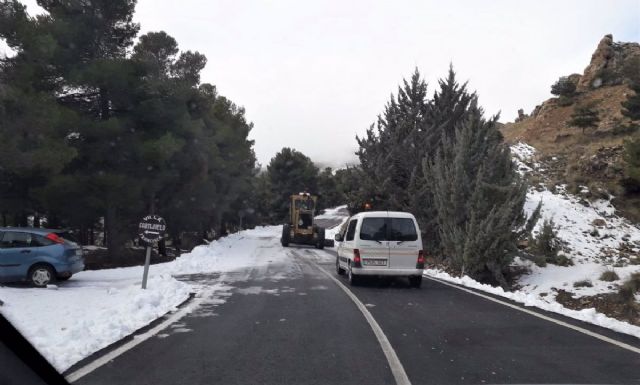 Carreteras afectadas por la nieve en Almera