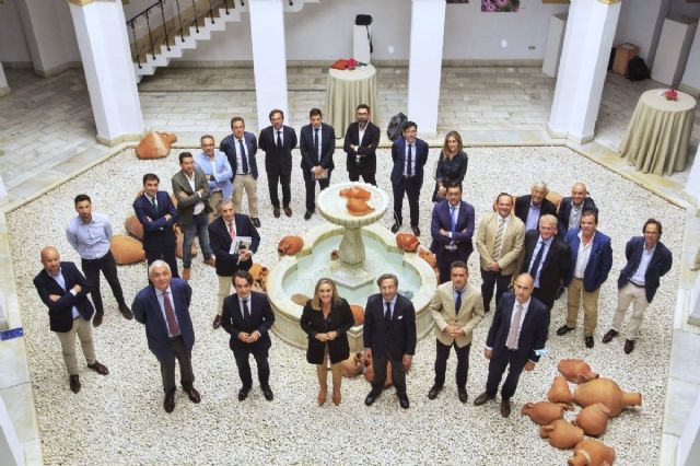 Clausura de la asamblea general de la Asociacin Empresarial de Ingenieros Consultores de Andaluca (Asica)