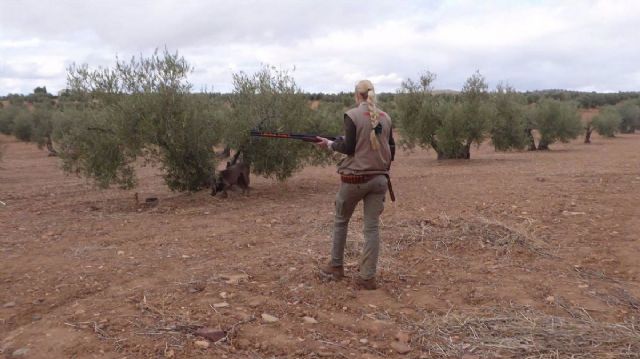 Los cazadores reclaman poder cazar jabal con la modalidad en mano con rifle