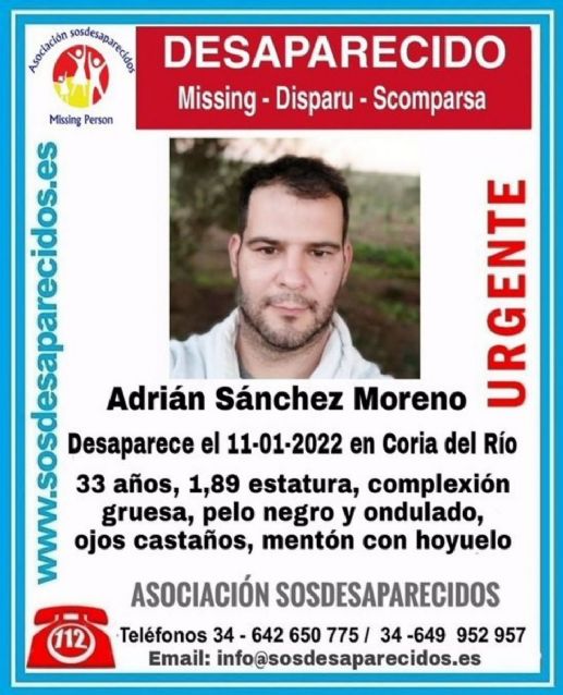 Cartel alertando de la desaparicin de Adrin Snchez Moreno