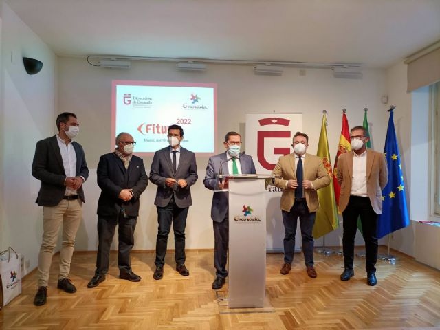 El presidente de la Diputacin de Granada, Jos Entrena, preside la presentacin de la participacin de la provincia en Fitur