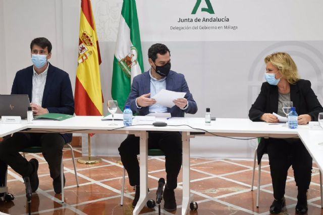 El presidente de la Junta de Andaluca, Juanma Moreno, preside la reunin del Comit de Expertos contra el coronavirus a 03 de enero de 2021 en Mlaga (Andaluca) - lex Zea - Europa Press