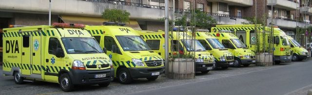 Ambulancias de la DYA estacionadas en Guecho (Vizcaya)