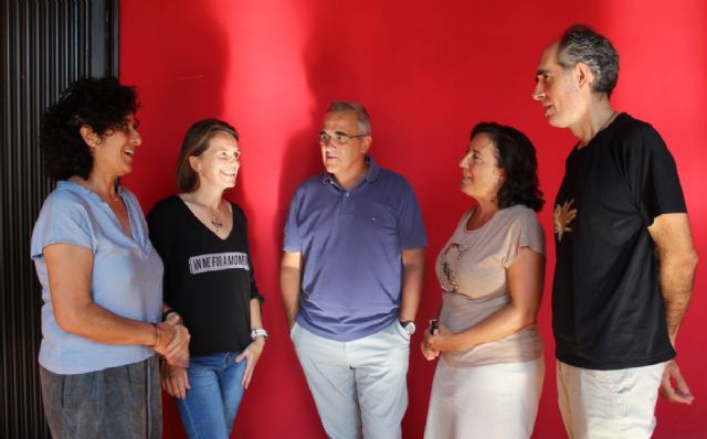 Cinco de los siete ponentes en el pasillo del Paraninfo: Nuria Garatachea, Luis Miguel Garca Vinuesa, Concha Aldea, Clementina Rodellar y Rubn Vigara